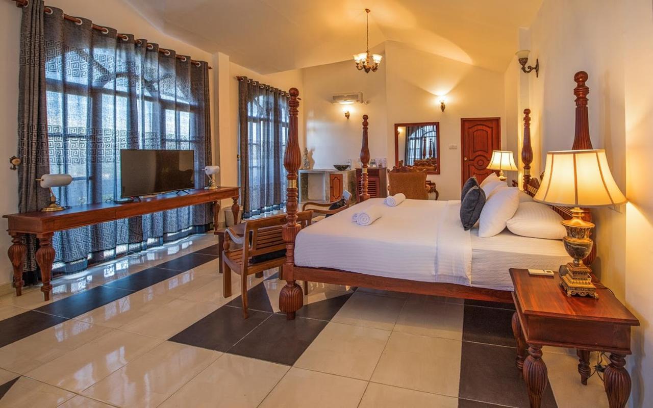 Hotel Ceylon Breeze Kandy Exterior foto