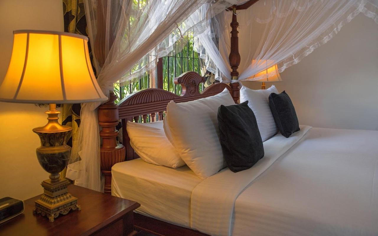 Hotel Ceylon Breeze Kandy Exterior foto